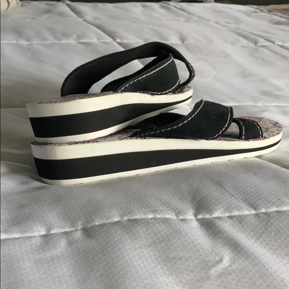 NWOT Lands End Women’s Sandals, Size 7M